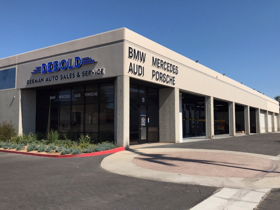 Autohaus Munich professional exterior - San Diego's trusted German automotive repair specialist for BMW, Mercedes-Benz, Audi, Porsche, Volkswagen, and Volvo service